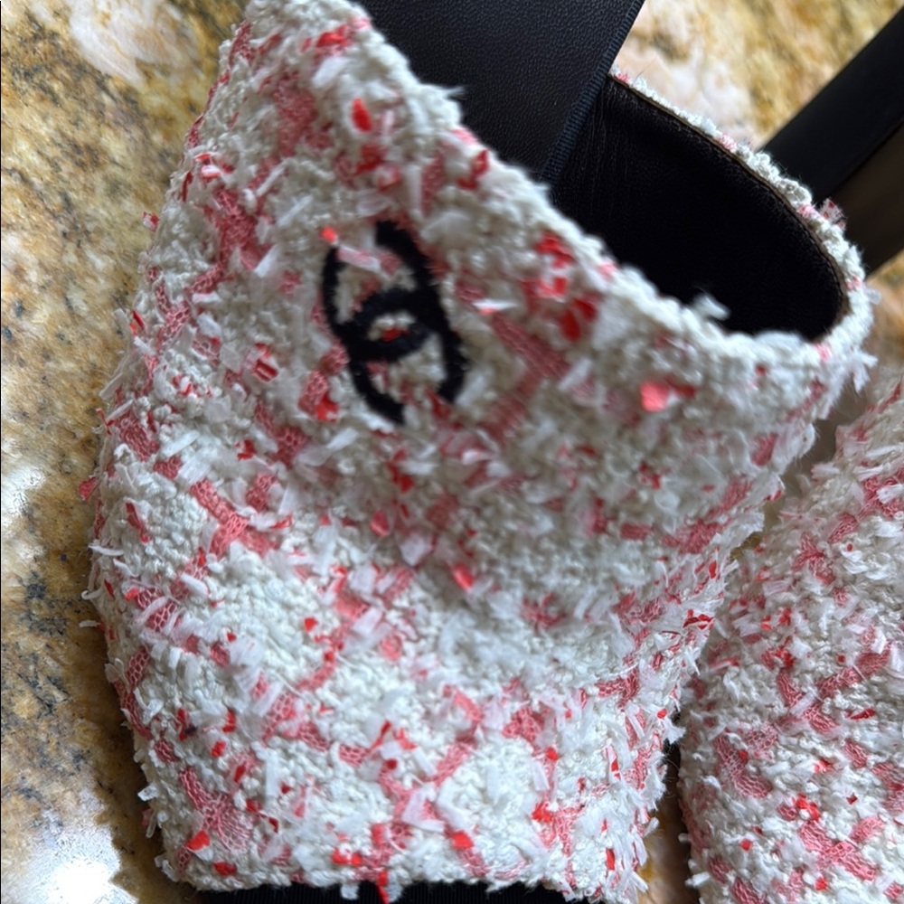 Chanel Pink and White Mules with Tweed Design - Picture 11 of 11